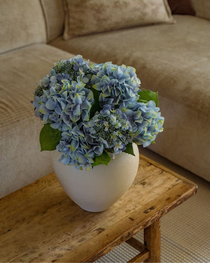 Five hydrangeas 47 cm